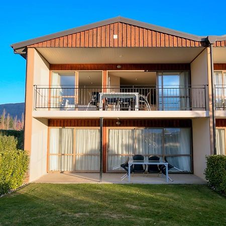 Mountain Range Retreat Appartement Wanaka Buitenkant foto